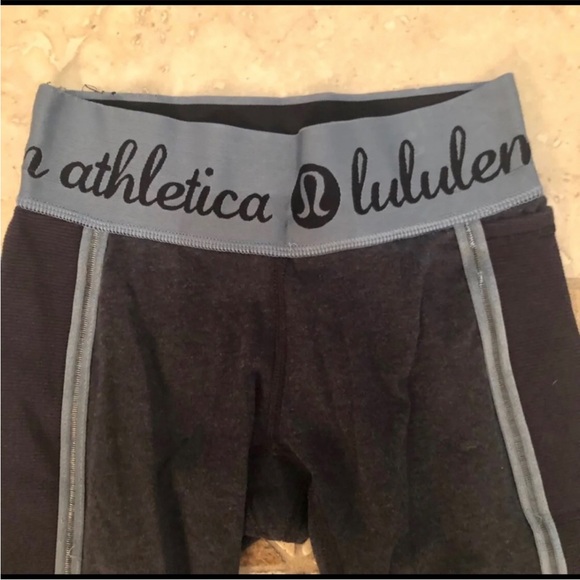 Lululemon naval blue denim inner essence crop practice cotton legging logo waist - Picture 4 of 7